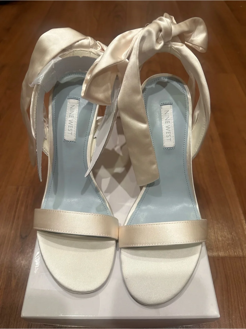 Nine West elegant cream